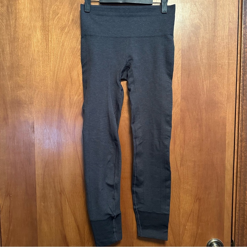 Lululemon Ebb to Street Seamless‎ Leggings 6 Dark Charcoal Grey
